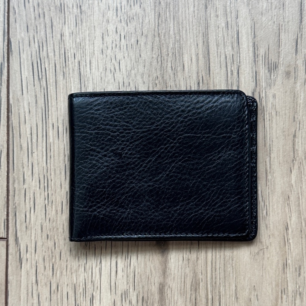 TravelSmith Black Leather Wallet and Credit Card Holder
